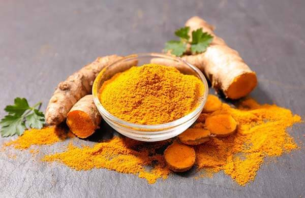 trị viêm nang lông bằng nghệ