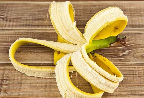 trị mụn thịt tại nhà bằng vỏ chuối